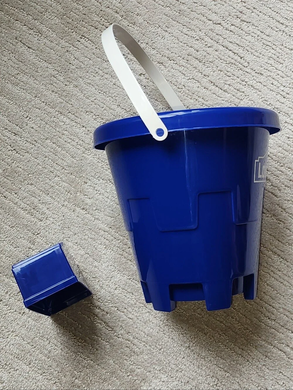 Lowe's Sand Castle Bucket & Brick Form Set - Blue & White - NEW!